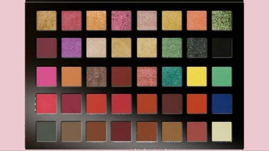 Character Majestic Eyeshadow Palette, Shade MJ002-40 Colors